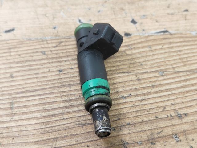 bontott FORD FOCUS II Porlasztó (1 db)