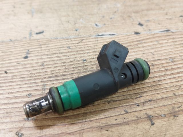 bontott FORD FOCUS II Porlasztó (1 db)