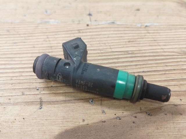 bontott FORD FOCUS II Porlasztó (1 db)