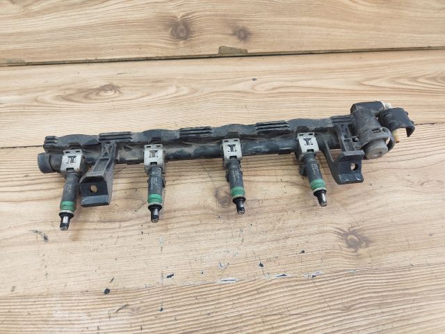 bontott FORD FOCUS II Porlasztó (1 db)