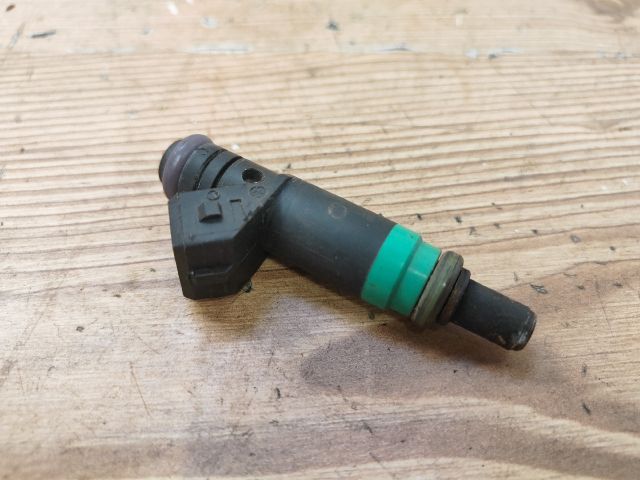 bontott FORD FOCUS II Porlasztó (1 db)