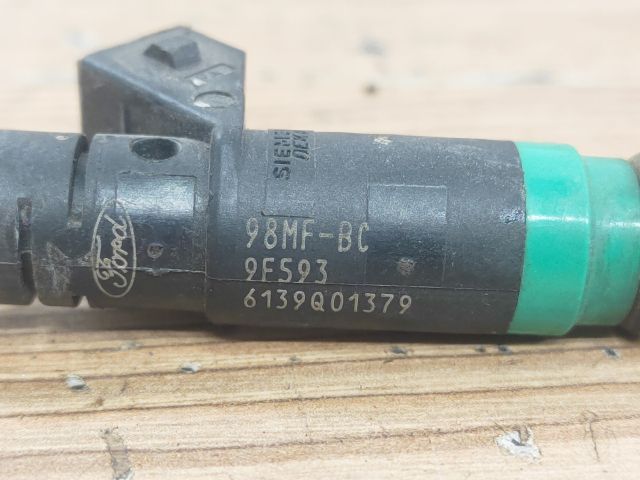 bontott FORD FOCUS II Porlasztó (1 db)