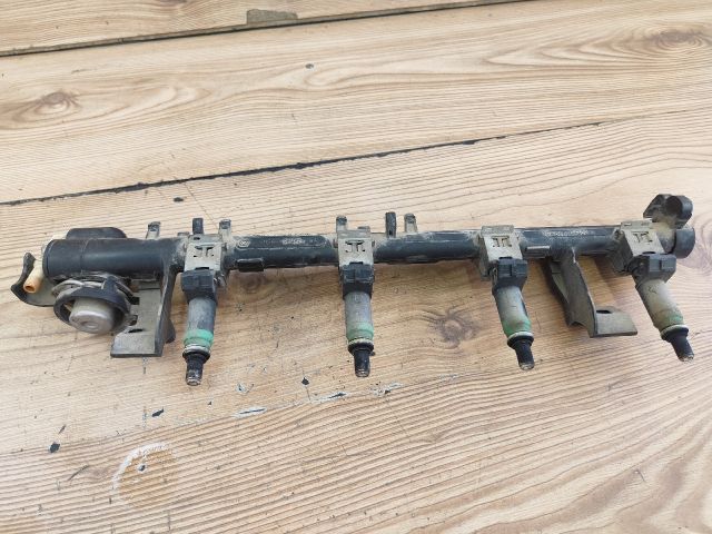 bontott FORD FOCUS II Porlasztó (1 db)