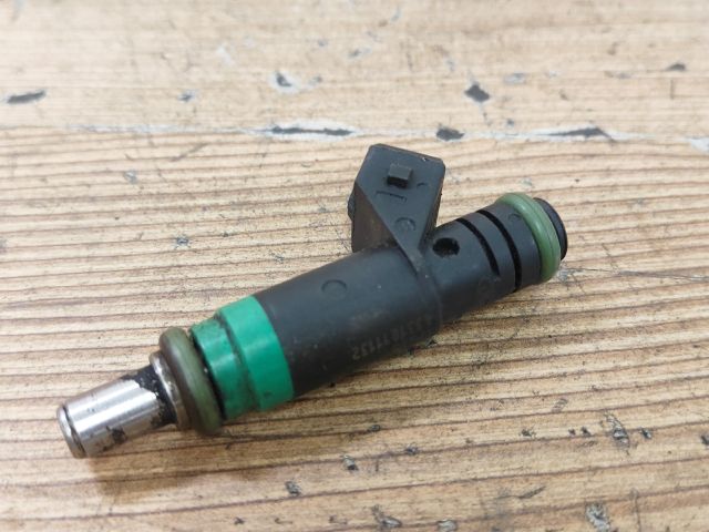 bontott FORD FOCUS II Porlasztó (1 db)