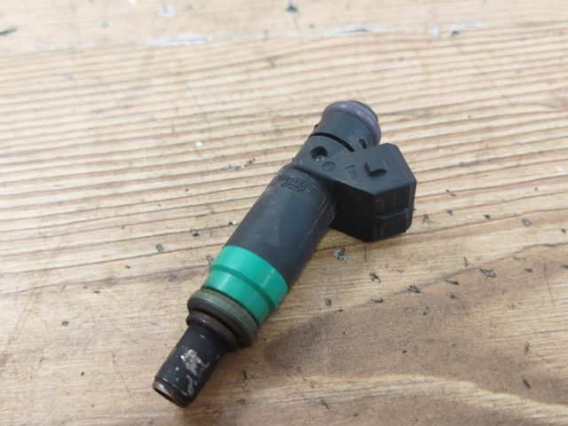 bontott FORD FOCUS II Porlasztó (1 db)