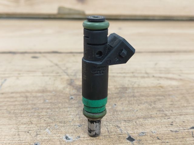 bontott FORD FOCUS II Porlasztó (1 db)