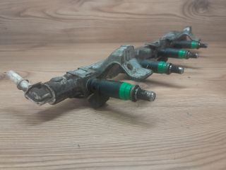 bontott FORD FOCUS II Porlasztó (1 db)