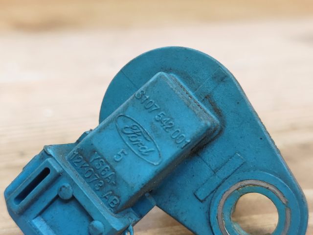 bontott FORD FOCUS II Vezérműtengely Fordulatszám Jeladó