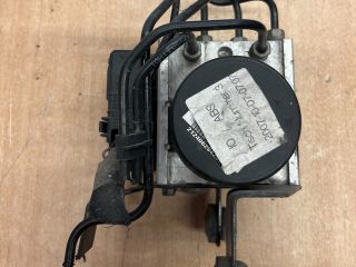 bontott FORD FOCUS II ABS Kocka