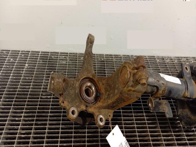 bontott FORD FOCUS II Bal első Csonkállvány