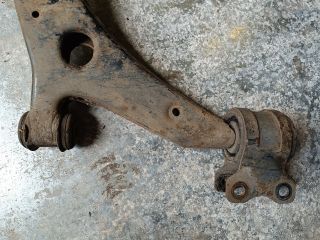 bontott FORD FOCUS II Bal első Lengőkar