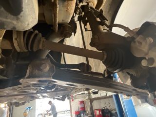 bontott FORD FOCUS II Bal Féltengely