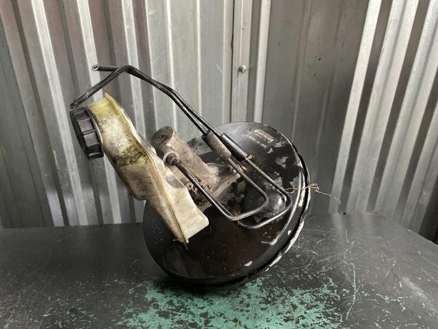 bontott FORD FOCUS II Fékrásegítő