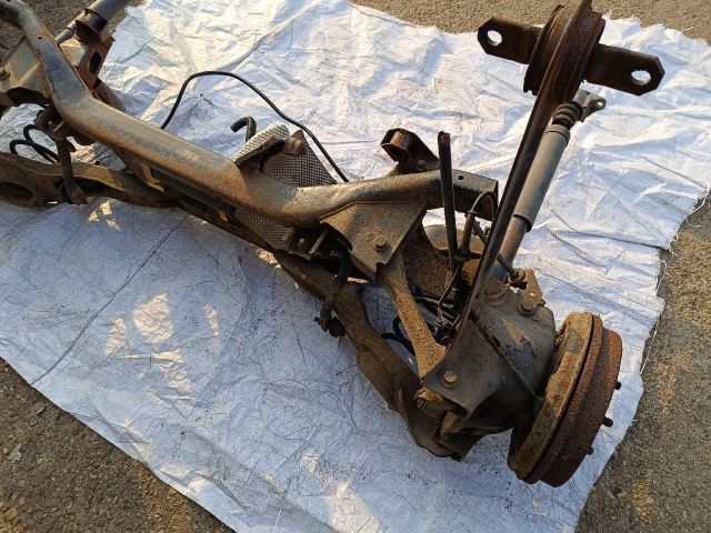 bontott FORD FOCUS II Hátsó Futómű (Részeivel)