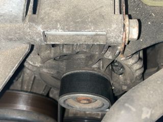 bontott FORD FOCUS II Generátor