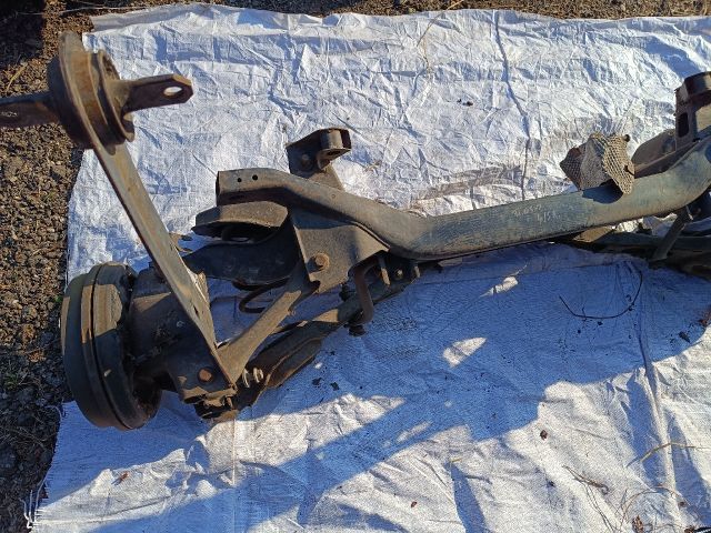 bontott FORD FOCUS II Hátsó Futómű (Részeivel)