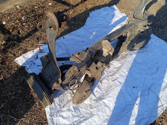 bontott FORD FOCUS II Hátsó Futómű (Részeivel)