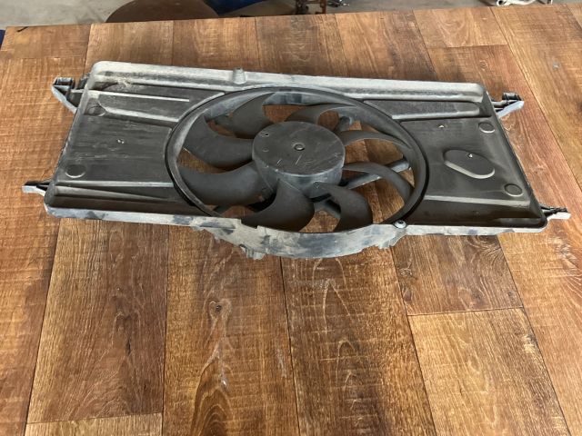 bontott FORD FOCUS II Hűtőventilátor