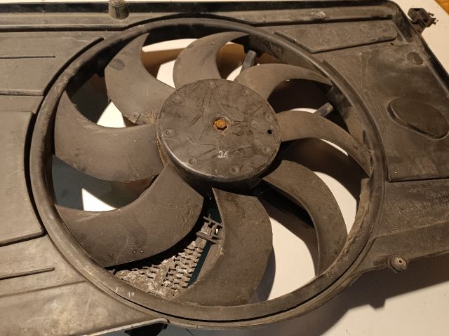 bontott FORD FOCUS II Hűtőventilátor