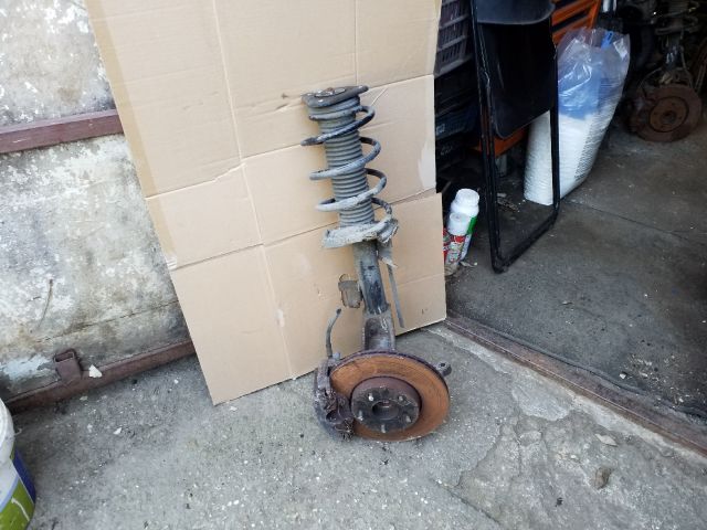 bontott FORD FOCUS II Jobb első Csonkállvány Kerékaggyal