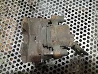 bontott FORD FOCUS II Jobb első Féknyereg Munkahengerrel