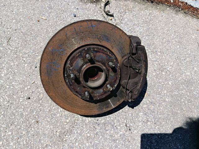 bontott FORD FOCUS II Jobb első Kerékagy