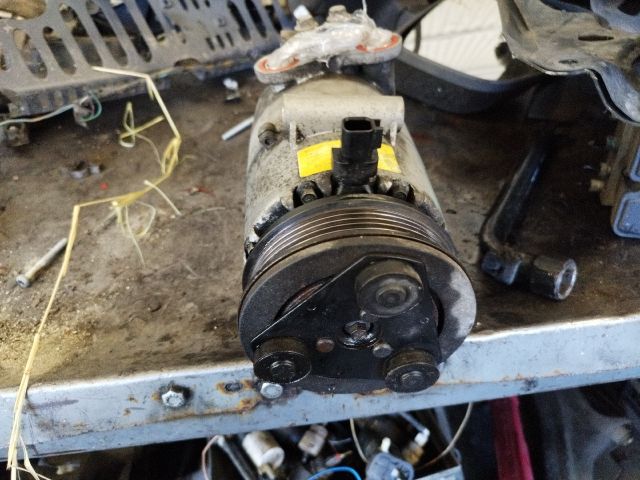 bontott FORD FOCUS II Klímakompresszor