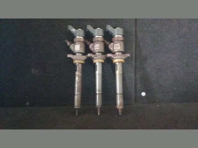 bontott FORD FOCUS II Porlasztó (1 db)