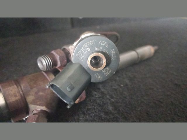 bontott FORD FOCUS II Porlasztó (1 db)