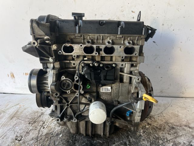 bontott FORD FOCUS II Motor (Fűzött blokk hengerfejjel)