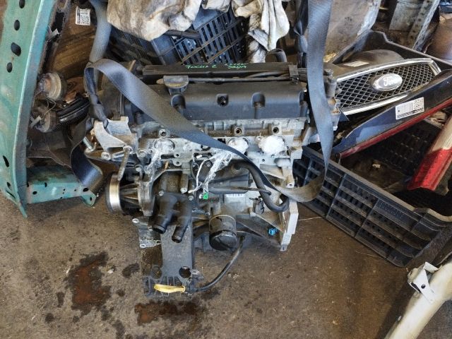 bontott FORD FOCUS II Motor (Fűzött blokk hengerfejjel)