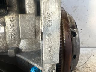 bontott FORD FOCUS II Motor (Fűzött blokk hengerfejjel)