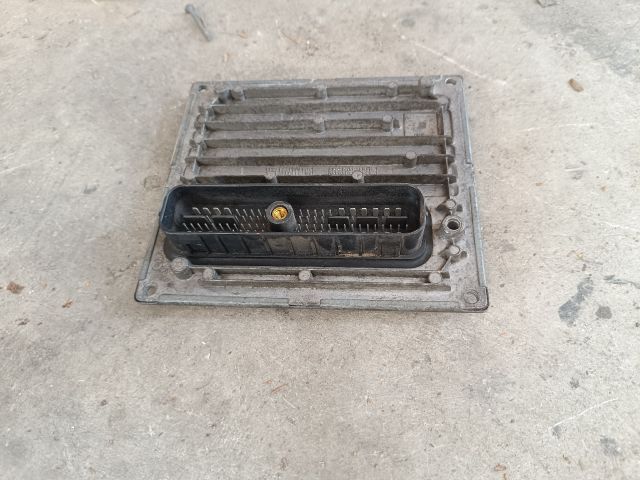 bontott FORD FOCUS II Motorvezérlő