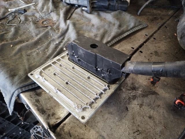 bontott FORD FOCUS II Motorvezérlő