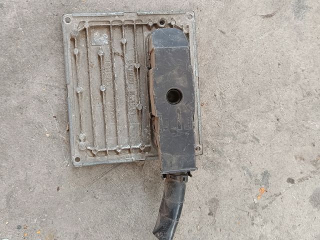 bontott FORD FOCUS II Motorvezérlő