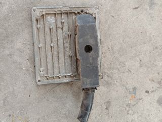 bontott FORD FOCUS II Motorvezérlő