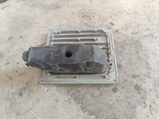 bontott FORD FOCUS II Motorvezérlő