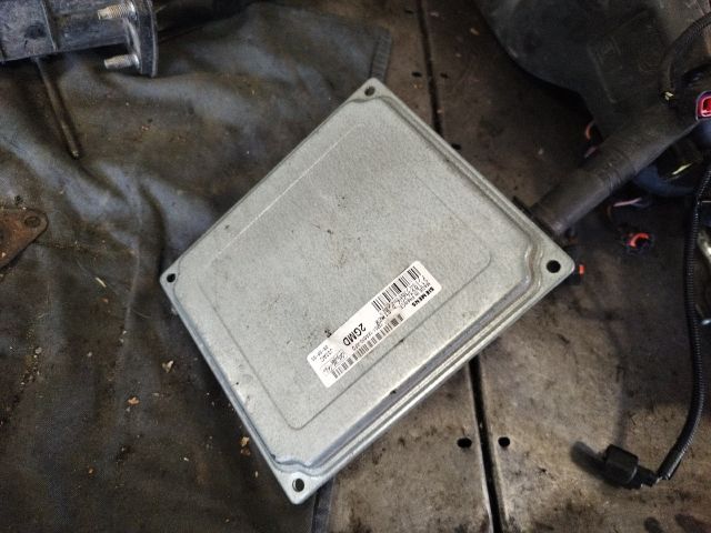 bontott FORD FOCUS II Motorvezérlő