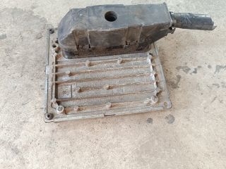 bontott FORD FOCUS II Motorvezérlő