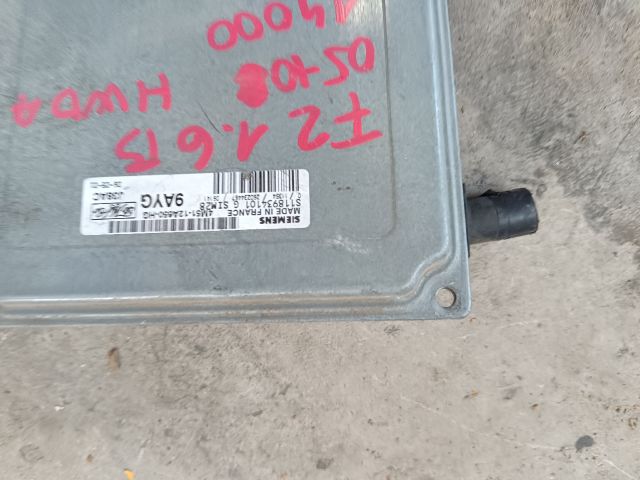 bontott FORD FOCUS II Motorvezérlő