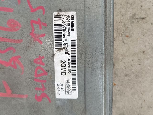 bontott FORD FOCUS II Motorvezérlő