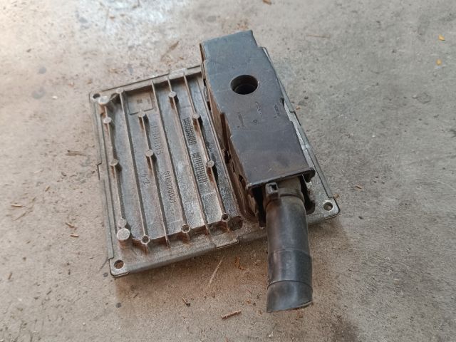 bontott FORD FOCUS II Motorvezérlő