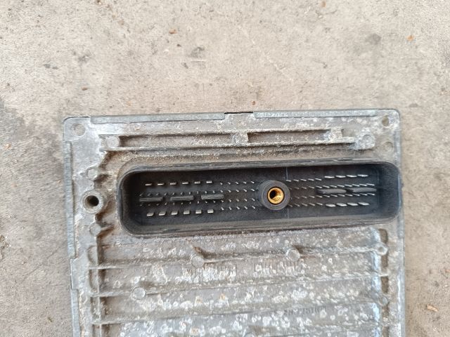 bontott FORD FOCUS II Motorvezérlő