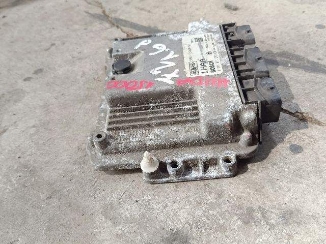 bontott FORD FOCUS II Motorvezérlő