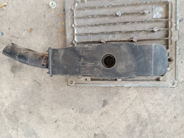 bontott FORD FOCUS II Motorvezérlő