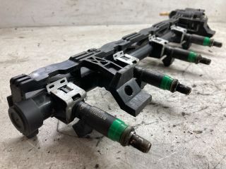 bontott FORD FOCUS II Porlasztó Sor / Híd