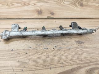 bontott FORD FOCUS II Porlasztó Sor / Híd