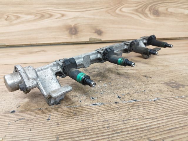 bontott FORD FOCUS II Porlasztó Sor / Híd