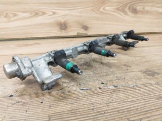 bontott FORD FOCUS II Porlasztó Sor / Híd