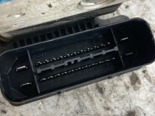 bontott FORD FOCUS II ABS Kocka